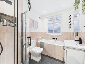 BATHROOM- click for photo gallery
